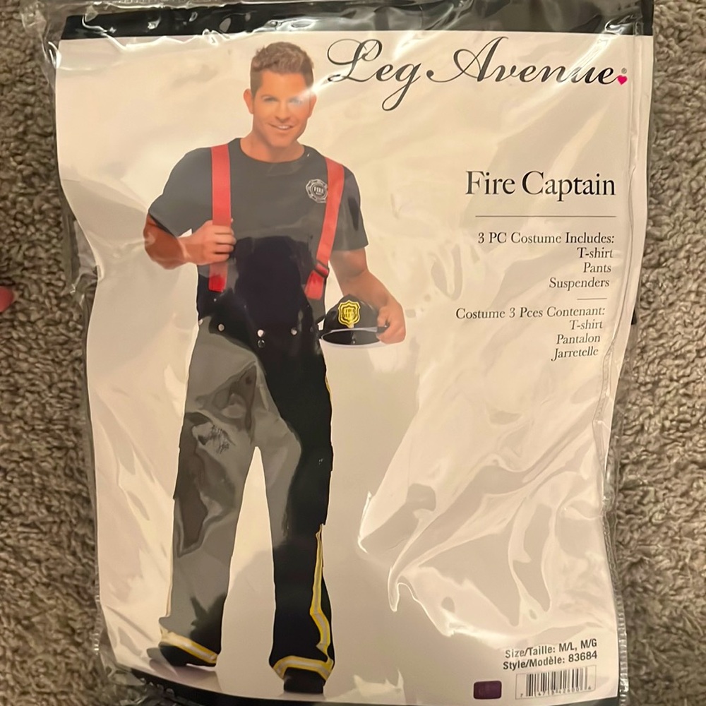 Men’s fireman costume! Only worn once. Size M/L